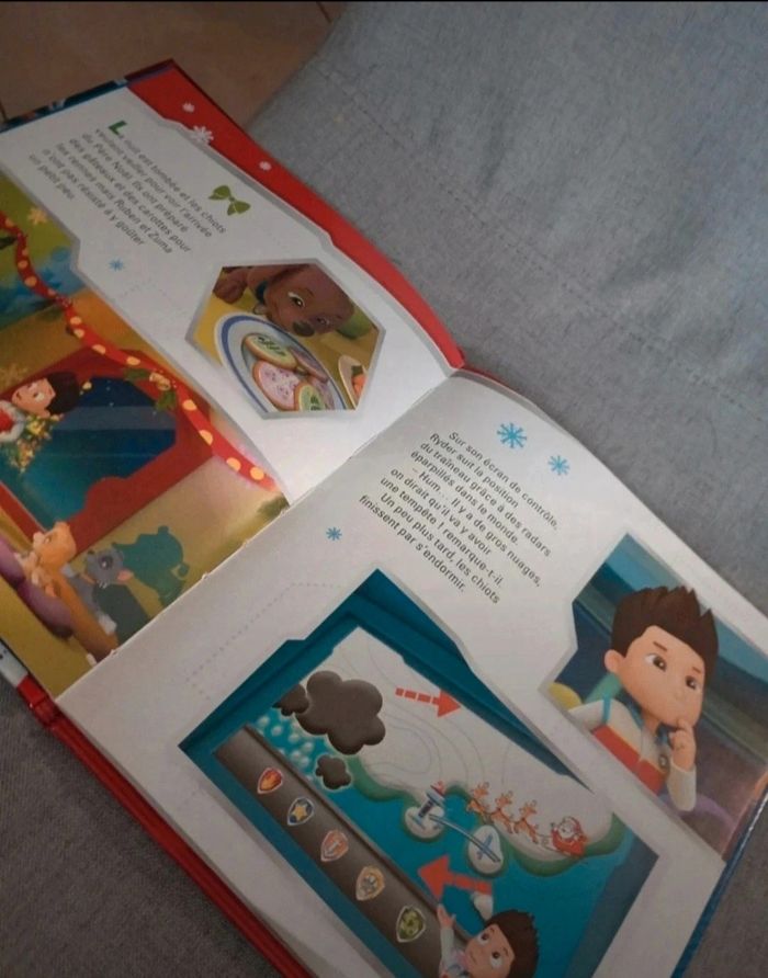 Livre Pat patrouille sauve Noël - photo numéro 3