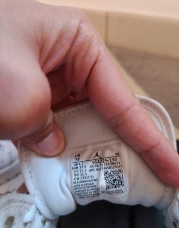 Nike Jordan one mid T-37.5