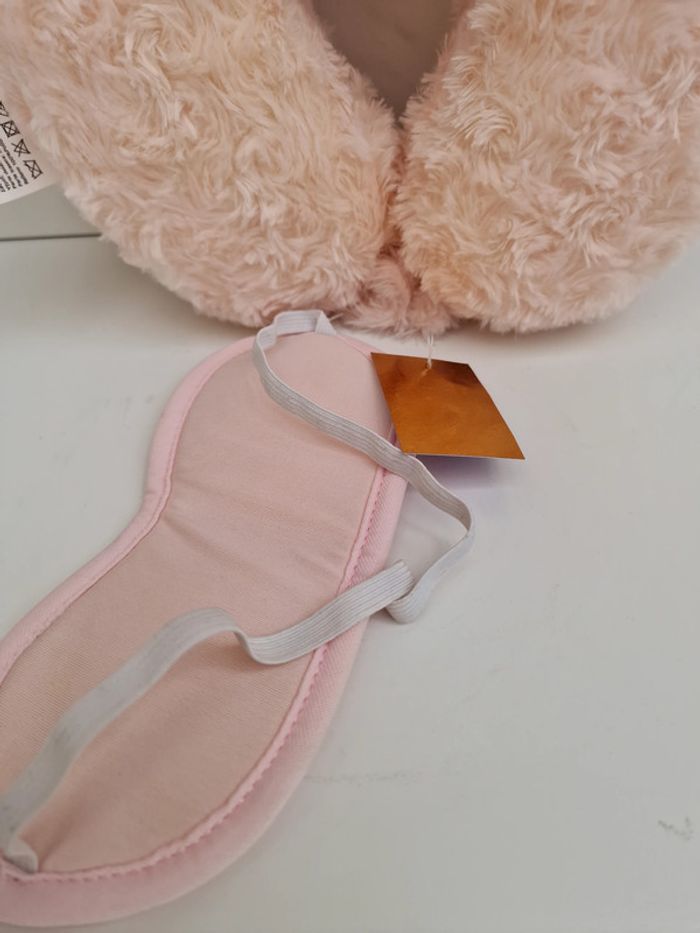 Coussin Voyage Cale Nuque Mémoire Forme + Masque Sommeil - photo numéro 10