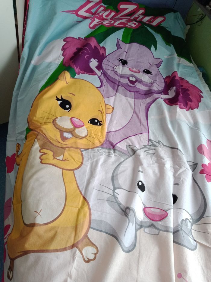 Housse de couette Zhu Zhu pets
1 personne + taie d'oreiller - photo numéro 6