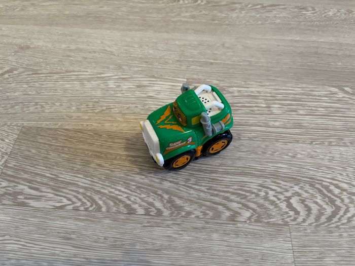 Voiture à friction - photo numéro 4