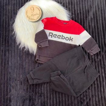 Ensemble pull reebok + pantalon primark