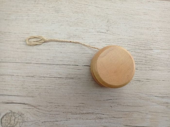 Yoyo vintage en bois