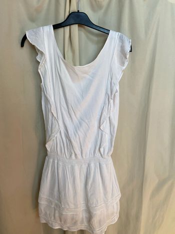 Robe blanche publie