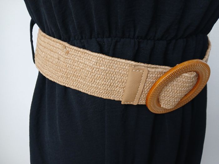 Robe dos nu - photo numéro 2