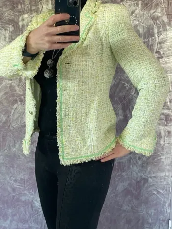 Blazer tweed chic vert anis Madeleine 40 look rentrée