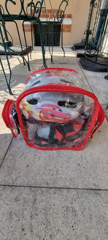 Set de patins à roulettes rollers Steeve mac Queen cars 25/30
Avec son sac