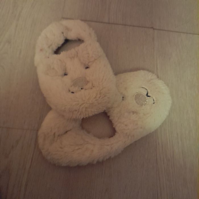 Vend chausson Pointure 33 fille  prix 1.50 €