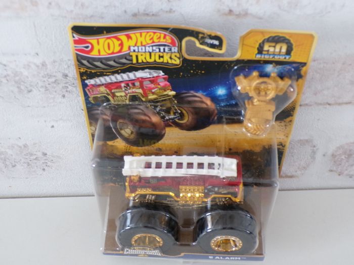 Monster trucks - Hot Wheels - 5 Alarm (J24) - photo numéro 2