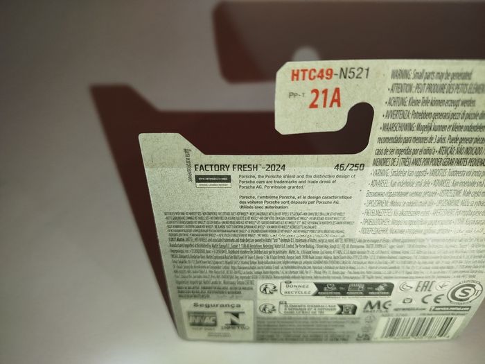 Hot Wheels Porshe 911 Carrera RS 2.7 2024 - photo numéro 10