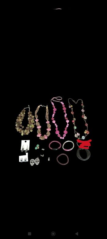 Lot de bijoux fantaisie