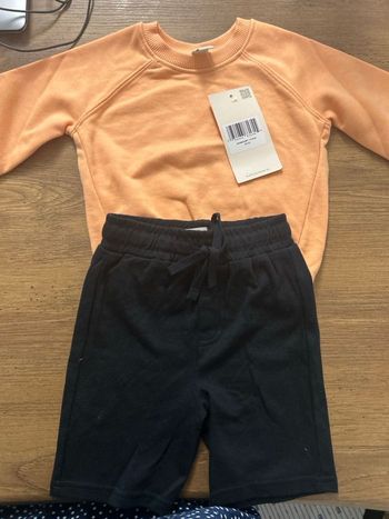 🌈 Ensemble bébé 12-18 mois – Sweat + short + t-shirt 🌈