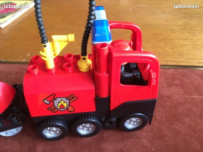 Lego lot véhicules + pompiers+ accessoires - photo numéro 4