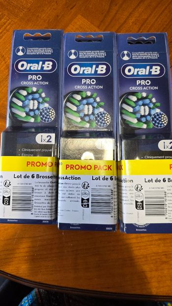 3 lots de 6 brossettes oral b