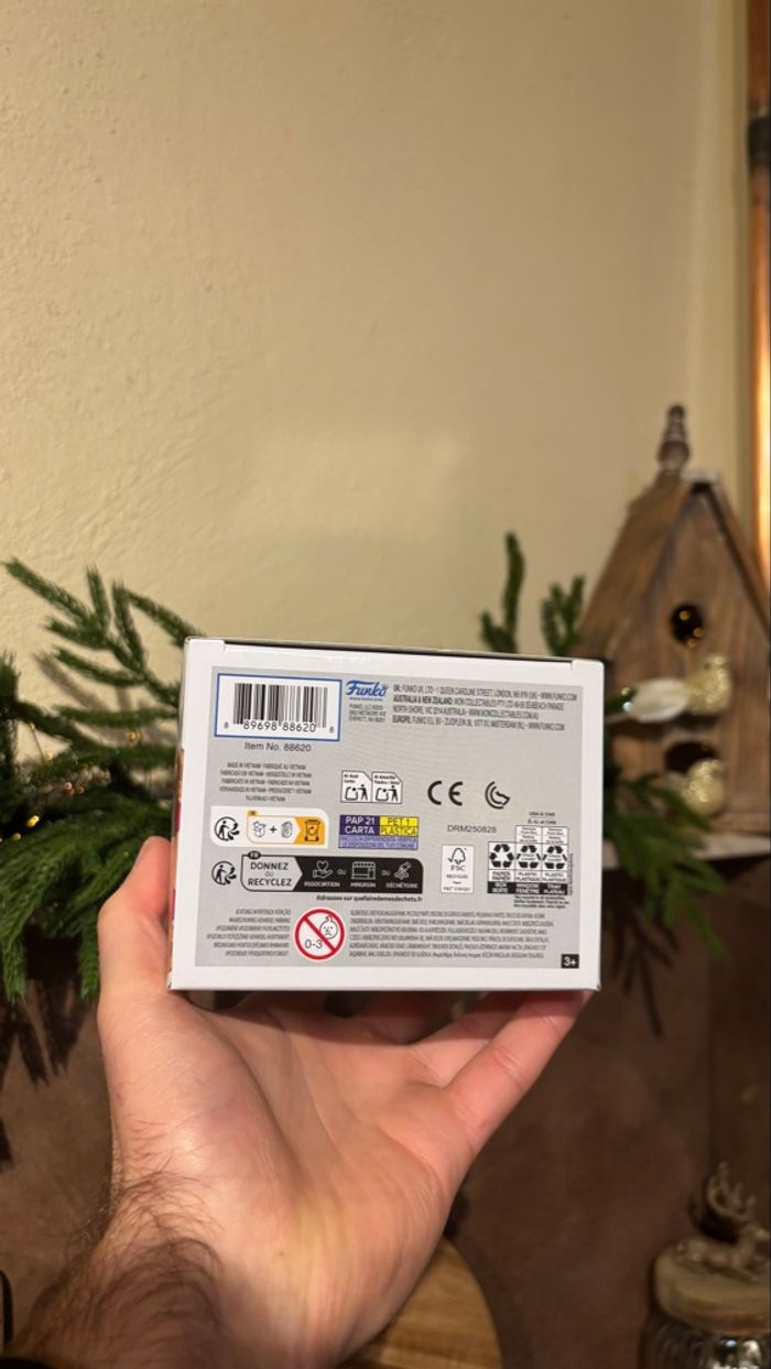 figurine Funko Pop Charlotte Pudding one piece numéro 2136 édition limité à 9500 pièces - photo numéro 6