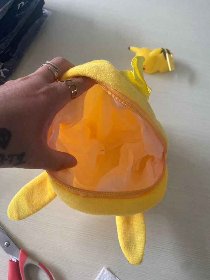 Sac Pokémon et veilleuse - photo numéro 3