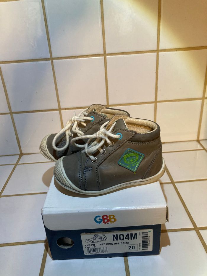 Chaussures GBB T20