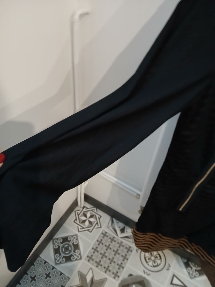 Robe  noire à rayures marron - photo numéro 5