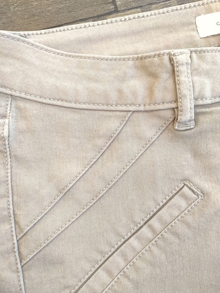 Pantalon skinny beige crème - Cache Cache • Fausses poches sur l'avant • 2 poches à l'arrière • Mati - photo numéro 3