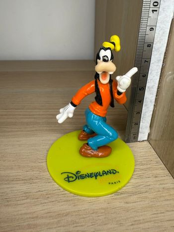 Figurine dingo Disneyland Paris