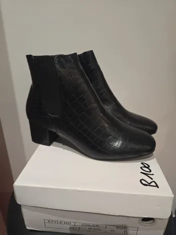 Boots noires Taille 40 Effet croco