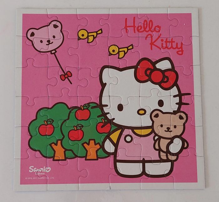 Lot de 4 puzzles Hello Kitty - photo numéro 2