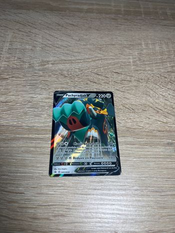 Carte Pokémon Pachyradja V