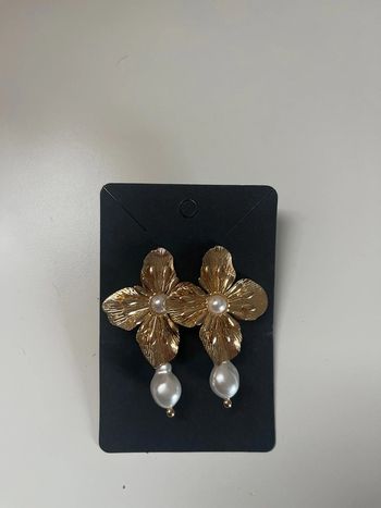 Boucle d’oreiller doré