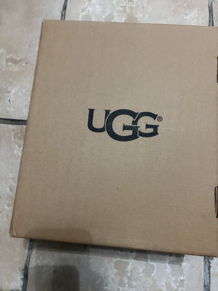 Ugg lowmel beige taille 39 - photo numéro 6