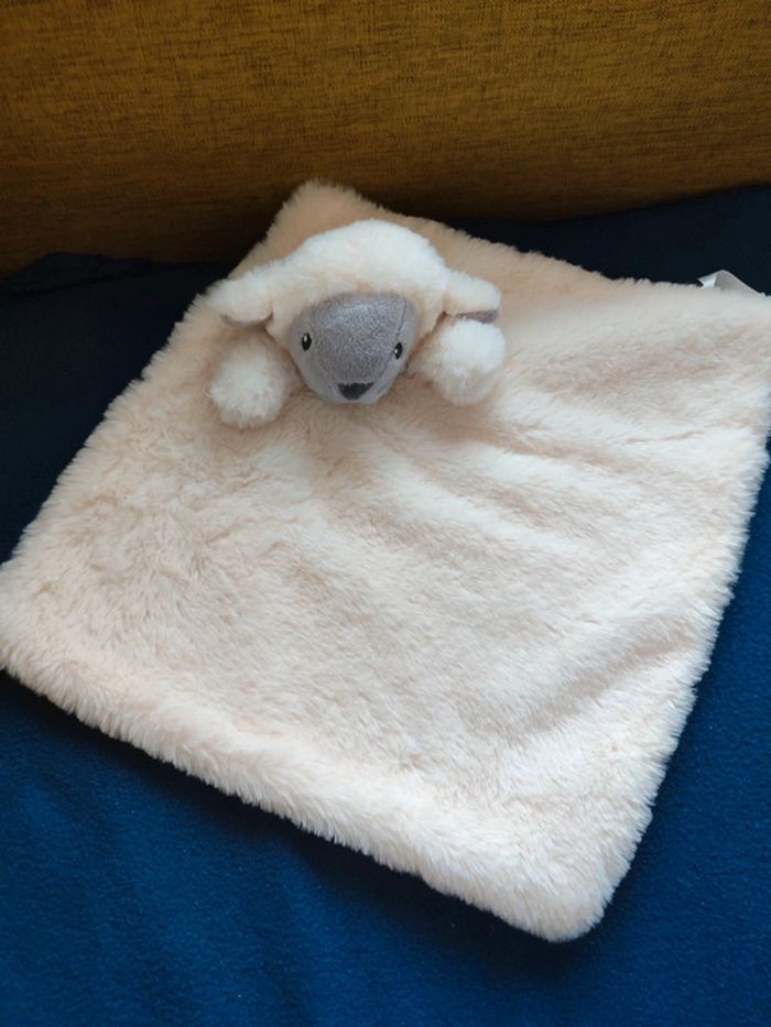 Doudou mouton