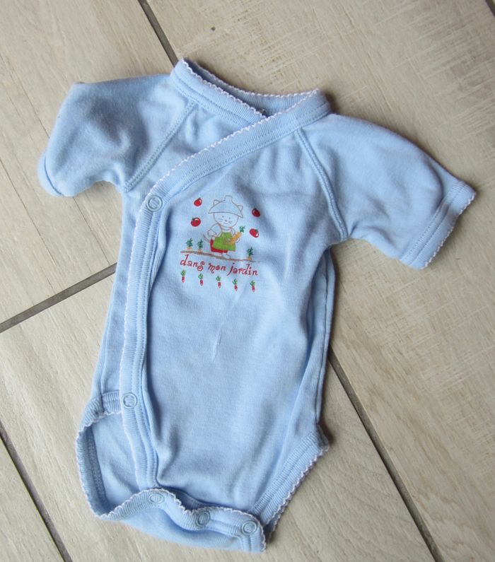 Lot de 2 bodies 1 mois - photo numéro 3