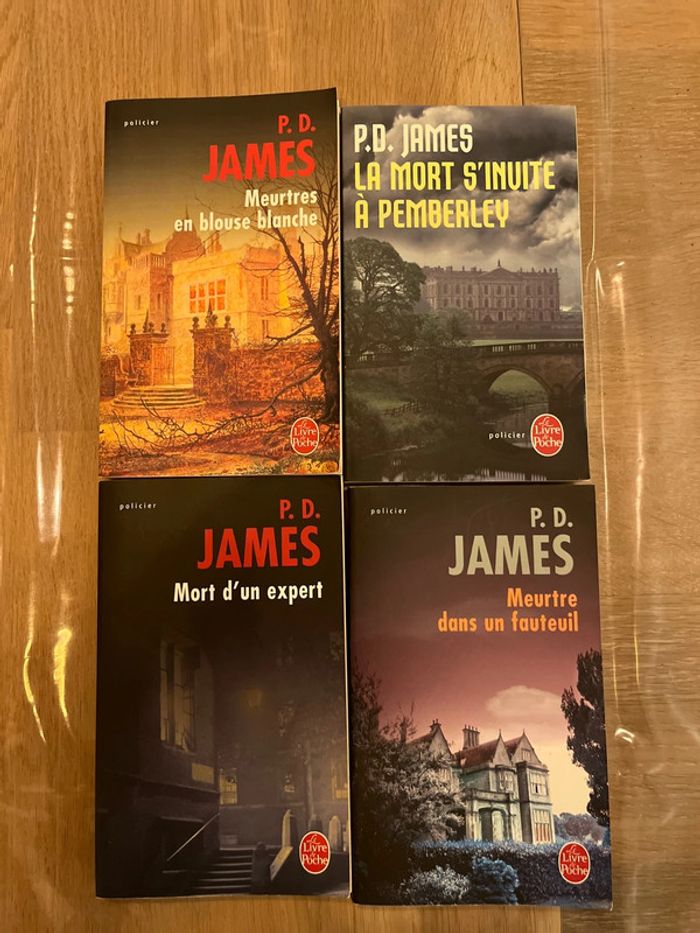 Lot 4 livres  p.d James