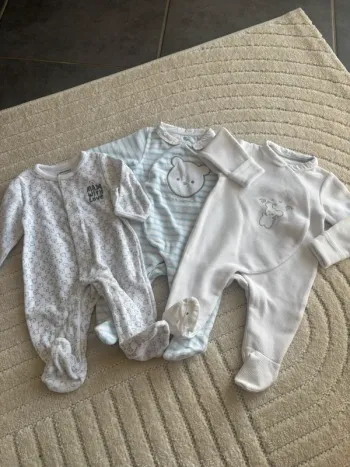 Lot de 3 pyjamas bébé 3M