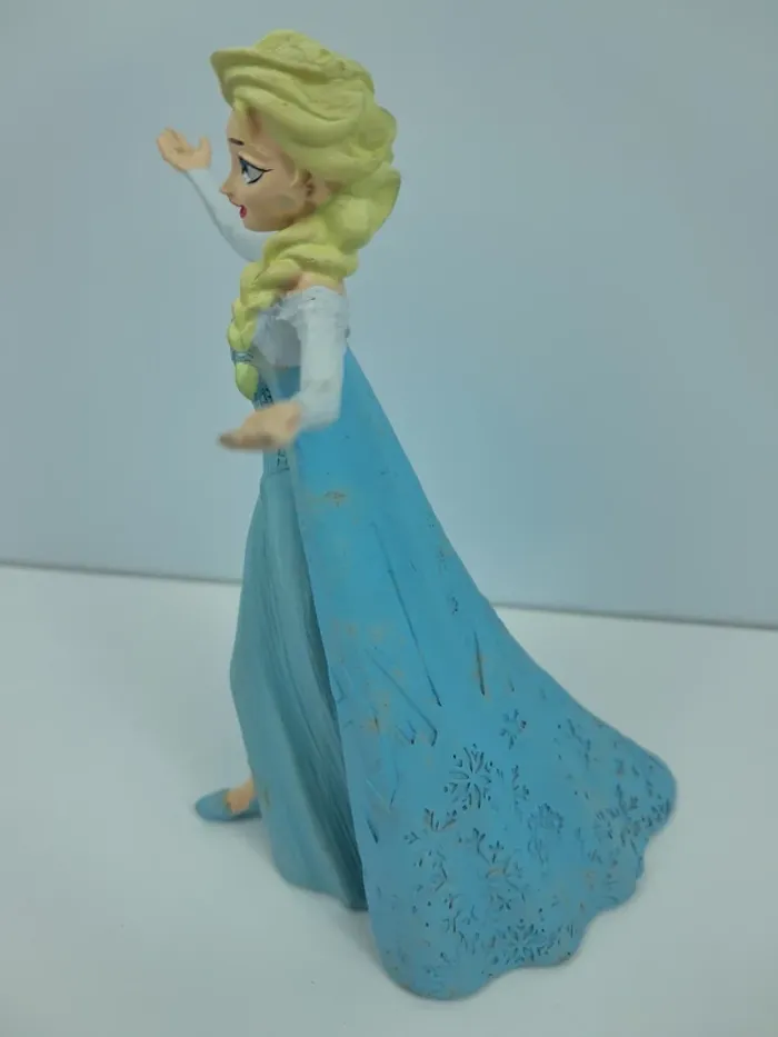 Figurine Elsa de La Reine des Neiges de Walt Disney - photo numéro 2