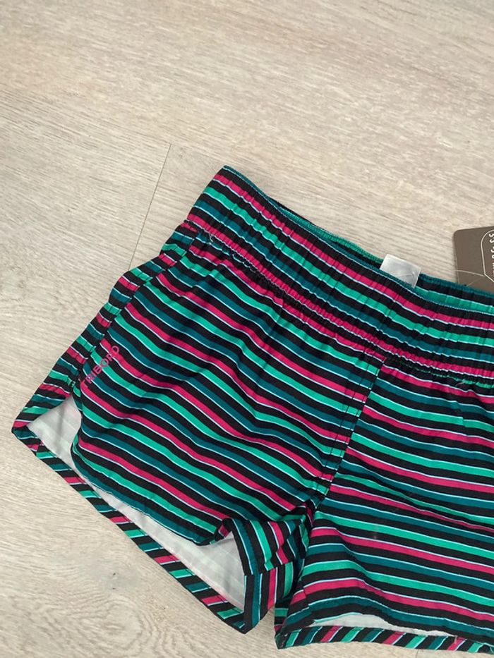 Short de plage, décathlon tribord taille 10 ans, neuf - photo numéro 2