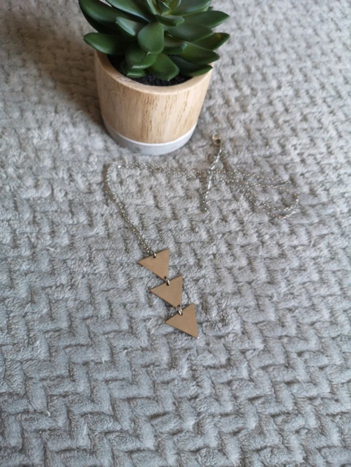 Collier long argent avec triangles - photo numéro 2