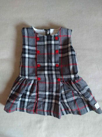 Robe motif écossais 3 mois marque bébé et caramel en très bon état