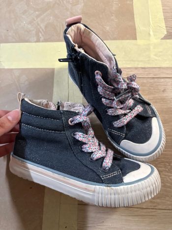 Baskets toiles 28