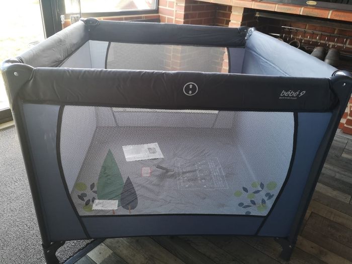 Lit + parc bébé joie