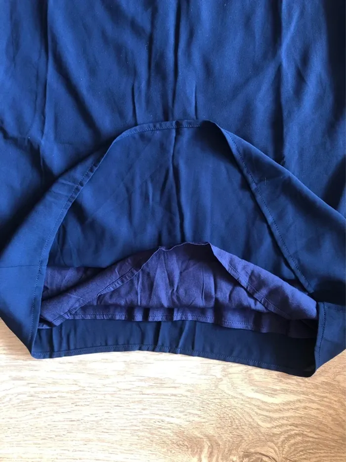 Robe bleu marine été dentelle et noeud au dos - photo numéro 4