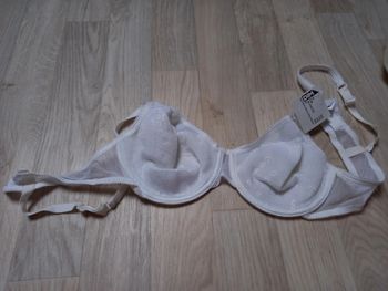 Soutien gorge Dim neuf