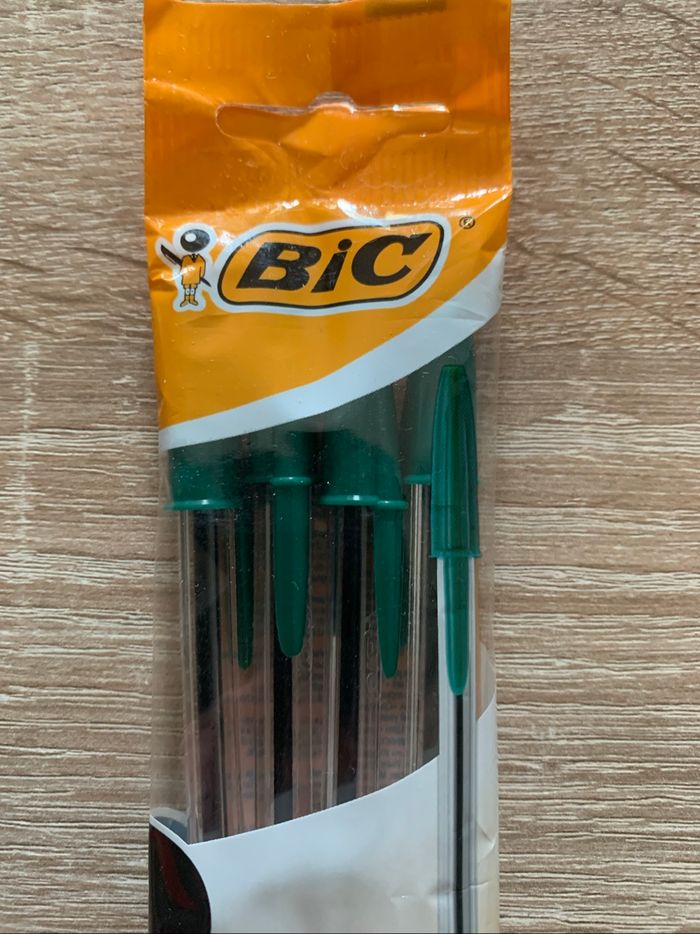 4 stylos bic vert - photo numéro 3