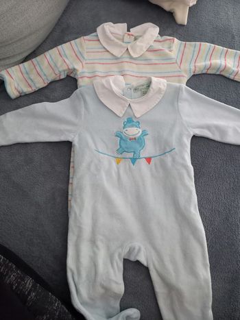 2 pyjamas 6 mois
