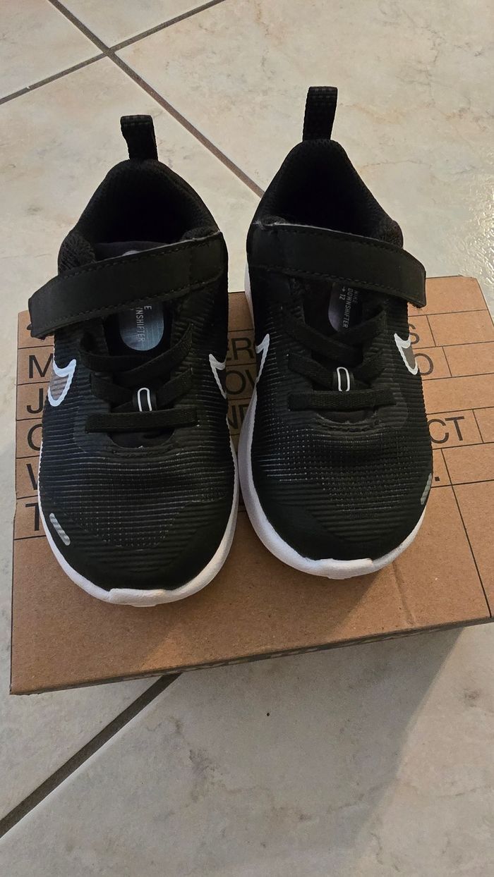 🥰😍👍👍superbes Baskets running  NIKE  unisex !  pointure 23.5 😍🤩🥰 - photo numéro 2