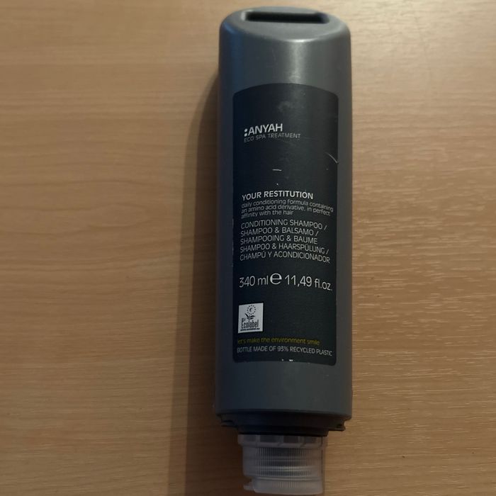 1 shampoing et baume neuf