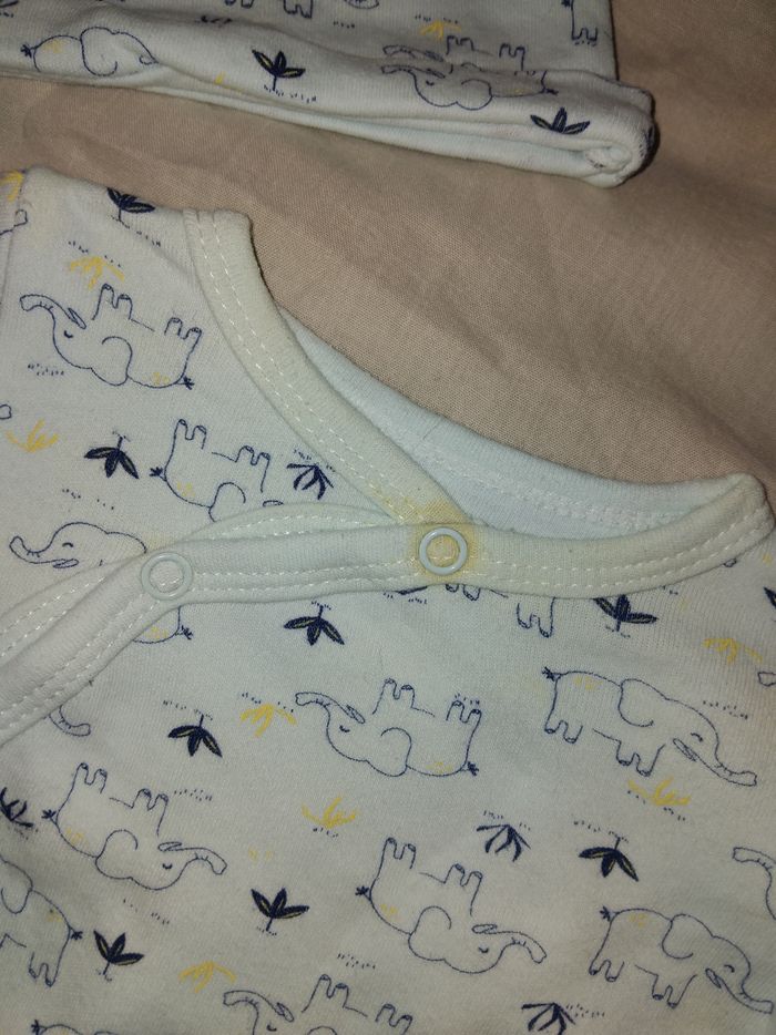 Pyjama taille 1 mois - photo numéro 3