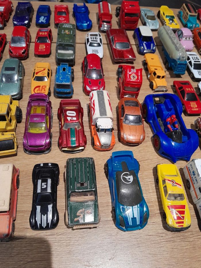 Lot de 89 véhicules voiture camion ect - photo numéro 15