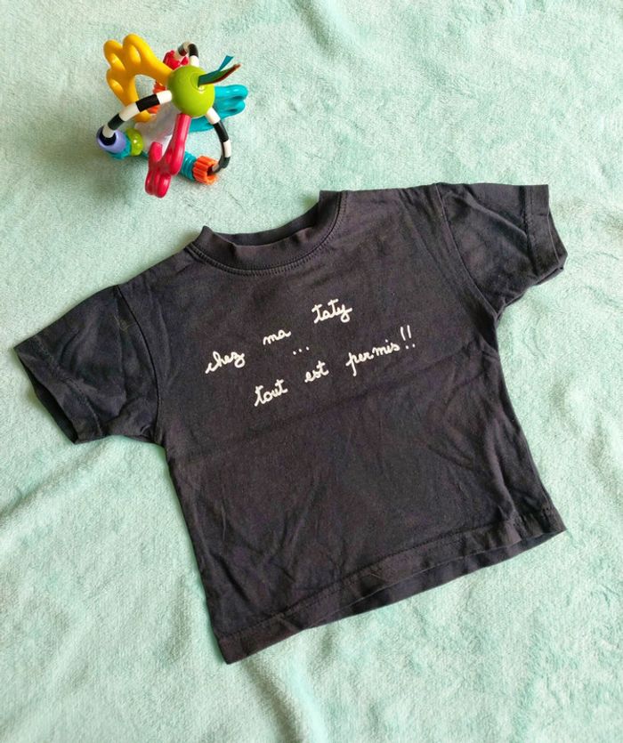 Tee-shirt taille 12 mois