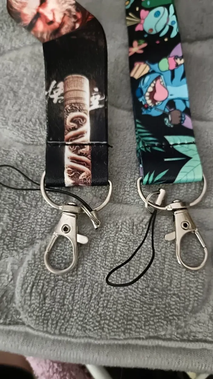 Porte clés ou lassé portable - photo numéro 3