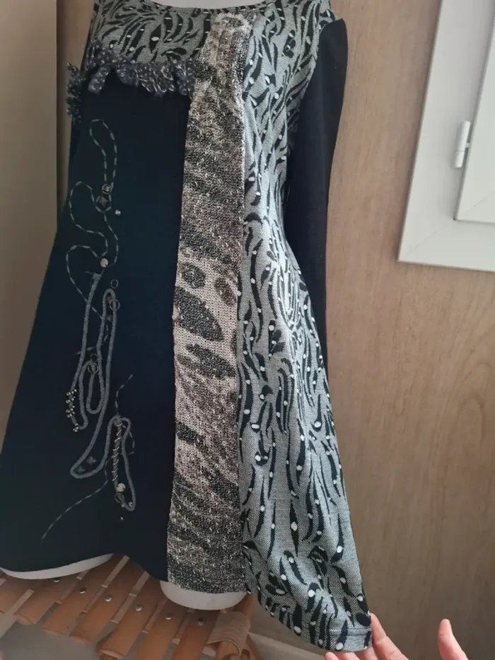 Robe hiver   patchwork  vintage noir et gris
 T 38 - photo numéro 4
